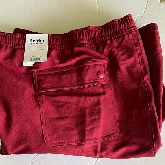 NWT Fielder x Bonobos red utility cargo  short - Picture 1 of 4